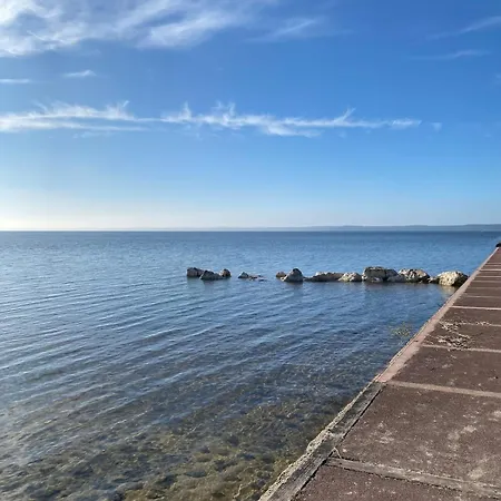 Hébergement de vacances Charmante Petite Maison